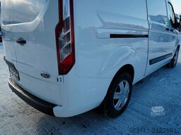FORD TRANSIT / CH?ODNIA /  TRZY  ZABUDOWY IZOTERMICZN