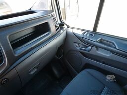 FORD TRANSIT / CH?ODNIA /  TRZY  ZABUDOWY IZOTERMICZN