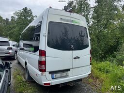 Mercedes-Benz Sprinter 516 Minibus – 17 Seats