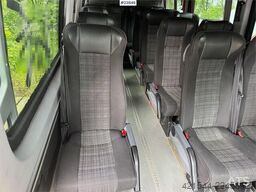 Mercedes-Benz Sprinter 516 Minibus – 17 Seats
