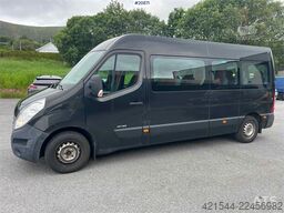 Renault DCI 125 minibus w/ seating for 16+1