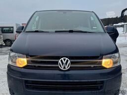 VW Caravelle – 7 seats with wheelchair lift