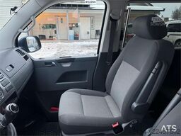 VW Caravelle – 7 seats with wheelchair lift