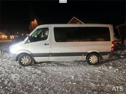 Mercedes-Benz Sprinter minibus 9 seats w/ ramp and approved for