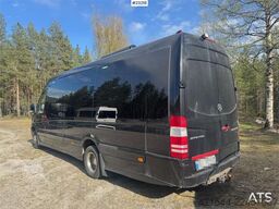 Mercedes-Benz Sprinter 519 Minibus – 21 seats – Two sets of tire