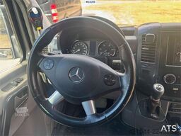 Mercedes-Benz Sprinter 519 Minibus – 21 seats – Two sets of tire