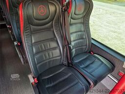 Mercedes-Benz Sprinter 519 Minibus – 21 seats – Two sets of tire