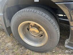 Mercedes-Benz Sprinter 519 Minibus – 21 seats – Two sets of tire
