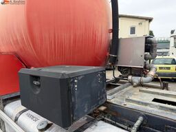  19500 L mit Pumpe Mercedes Hilfsrahmen