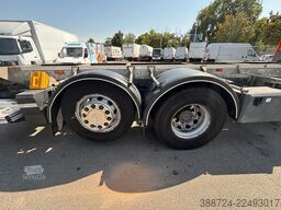 MERCEDES-BENZ Actros 2548*Container*Retarder*Liftachse*LBW*AHK