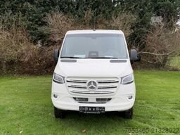 Mercedes-Benz Sprinter Tourer 319