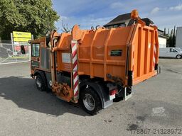 Hansa APZ 1003L mit Müllpresscontainer