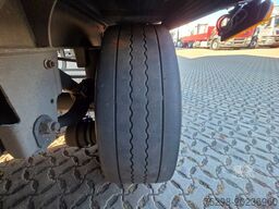 SCHMITZ CARGOBULL SKO 24/L13.4 FP 45 COOL 8/ Doppelstock