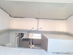 BÜRSTNER Lyseo Gallery TD 649 G Automatik - 180 PS