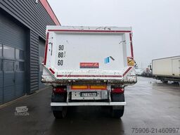 Langendorf BENNE ACIER PORTE HYDRAULIQUE