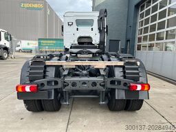 Mercedes-Benz Actros 3340 S 6x4 Tractor Head