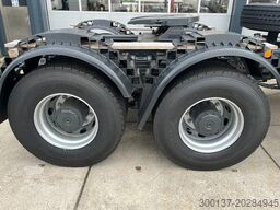 Mercedes-Benz Actros 3340 S 6x4 Tractor Head