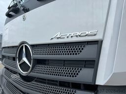 Mercedes-Benz Actros 3340 S 6x4 Tractor Head