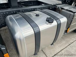 Mercedes-Benz Actros 3348 S 6x4 Tractor Head