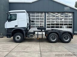 Mercedes-Benz Actros 3348 S 6x4 Tractor Head