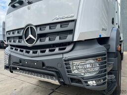 Mercedes-Benz Arocs 3340 6x6 Water Tank Truck