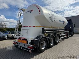 KÄSSBOHRER Zementsilo 35 m³/3- Achsen/BPW Achsen