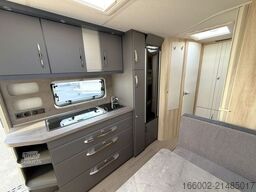 HOBBY De Luxe 545 KMF Mod. 2026 ausgestellt Garage,