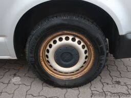 VOLKSWAGEN T5 4Motion / 1. Hand / Klima / SHZ / AHK / FN:89