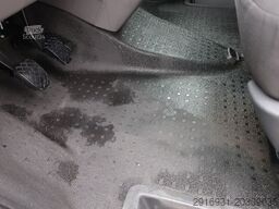 VOLKSWAGEN T6.1 lang / 1. Hand / PDC / Klima / FN: 56