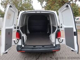 VOLKSWAGEN T6.1 lang / 1. Hand / PDC / Klima / FN: 56