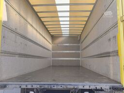 MAN TGL 12.250 4x2 Euro 6 Möbelkoffer m. Treppe