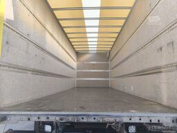 MAN TGL 12.250 4x2 Euro 6 Möbelkoffer m. Treppe