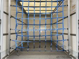 MERCEDES-BENZ Sprinter 519 Aut.*AHK 3,0t* Distronic+Kamera+Nav