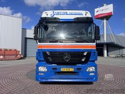 Mercedes-Benz ACTROS 1942