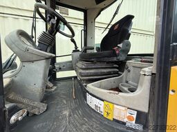 YANMAR V70S Schwenklader / 2017 BJ / Schaufel + Gabel