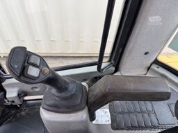 YANMAR V70S Schwenklader / 2017 BJ / Schaufel + Gabel