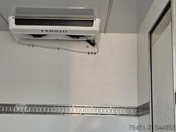 Renault Master 35 Kühlkoffer Stand + Fahrk. mit LBW