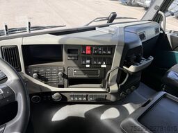 Volvo FM-460 4x4R Fahrgestell / Swiss-Vehicle
