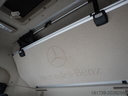 Mercedes-Benz Actros 2548 MP5 / Chłodnia Krone Multite