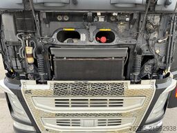 Volvo FH  460 MEGA LowDeck VEB+ 2Tanks 2Liegen TÜV9 26