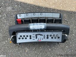 Volvo FMX 540 8x4 Euro 6 Hiab 28 Tonmeter laadkraan