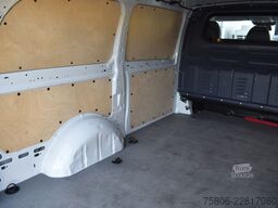 MERCEDES-BENZ Vito 116 CDI L 4x4 3Sitze AHK