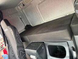 IVECO Stralis AT260S46Y/PS M.Lift-Lenkachse E6 CHEREAU