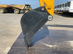 JCB 205