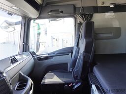 MAN TGX 28.510 6×2 / Sleeper cab
