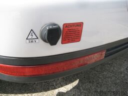 VW Touran 2,0 TDI Einsatzfahrzeug Strobel *TÜV NEU*