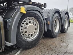SCANIA R730 8X4 147T