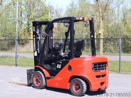 Hangcha CPCD25 | TRIPLEX | 2.5 TON | SIDESHIFT | POSITI...