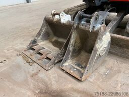 Kubota U 27-4
