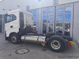 IVECO AS440S46T/P2LNG